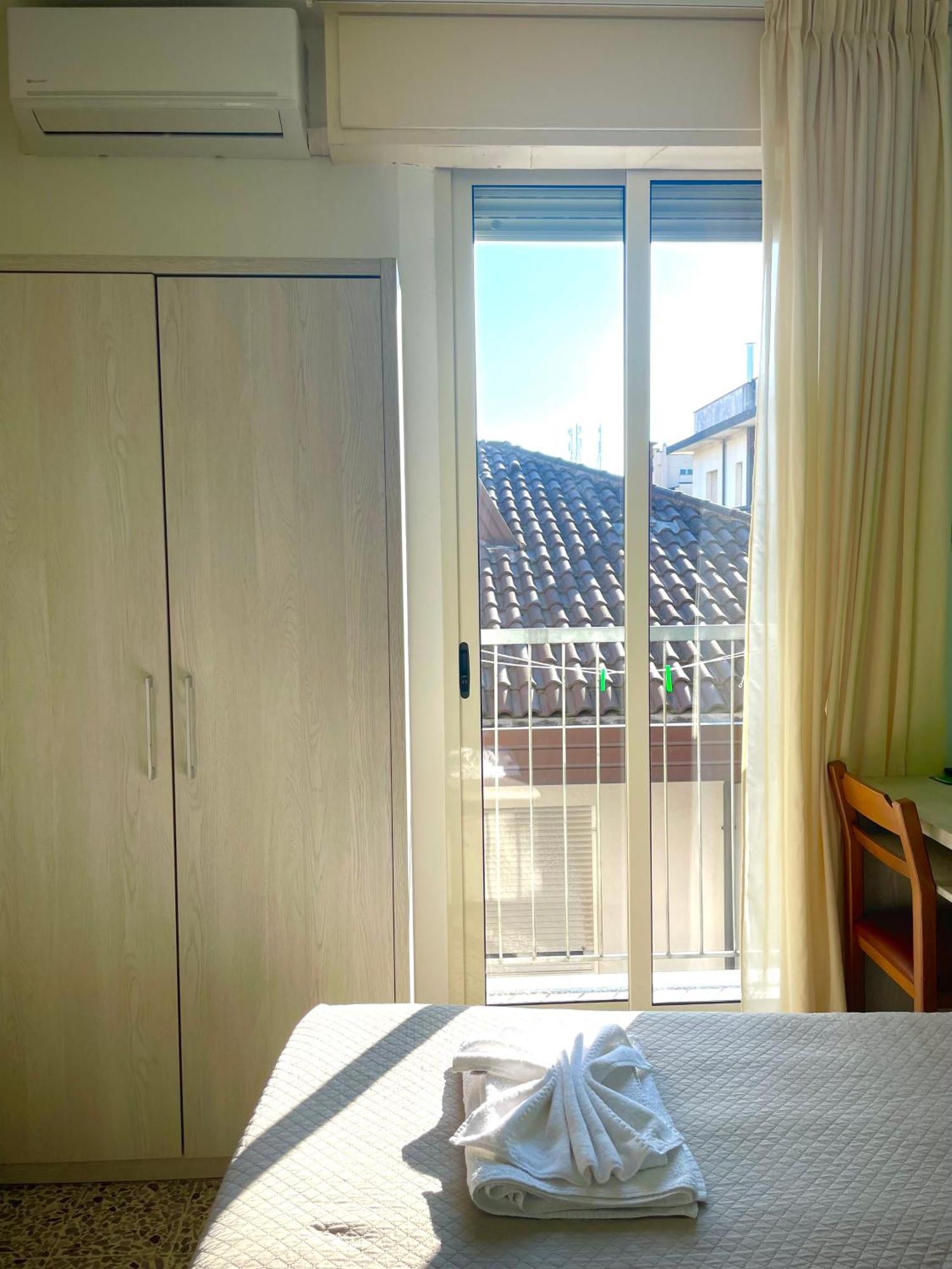 Hotel Reale Rimini Kültér fotó